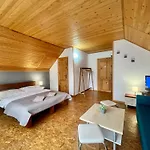 Ruzbasky - Comfort With Private Parking 3*