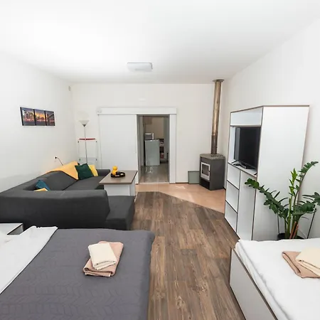 Ruzbasky - Comfort With Private Parking Stará Lesná