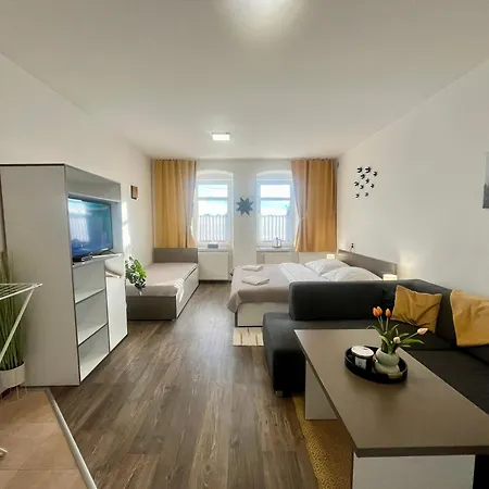 Ružbaský - Comfort With Private Parking 3*