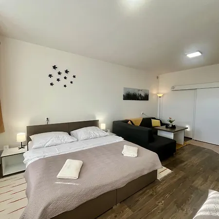 Ruzbasky - Comfort With Private Parking 3*